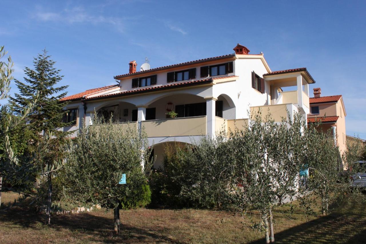 With A Parking Space - 7295 Appartamento Medolino